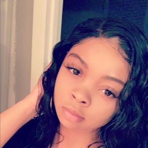 Meet your Posher, Delayshia